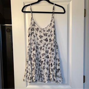 Brandy Melville Black and White Floral Dress
